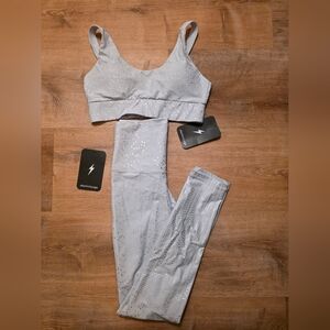 NWT Electric Yoga Bra Leggings Set Size XS/S